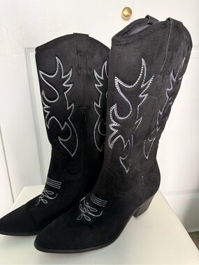 Women's Black Suede Western Knee-High Boots with Contrast Stitching